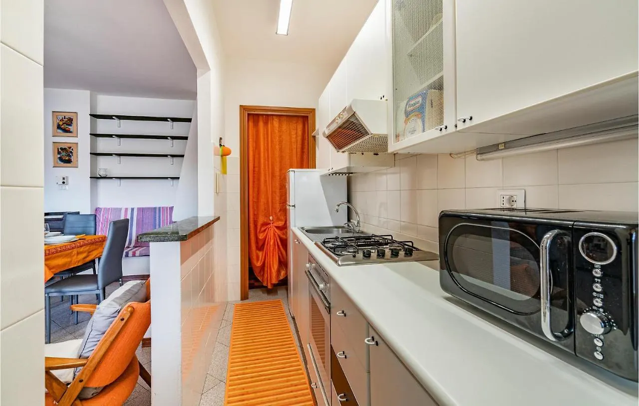 Cozy Apartment In Grosseto