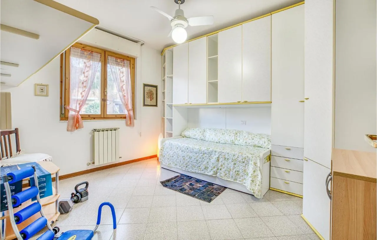 Cozy Apartment In Grosseto